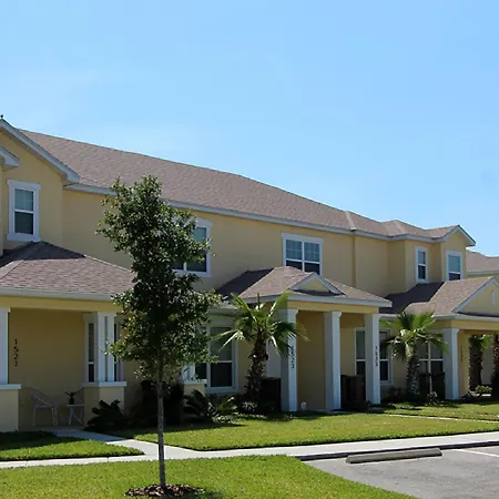 Serenity Townhome: Disney-Area Retreat with Private Pool